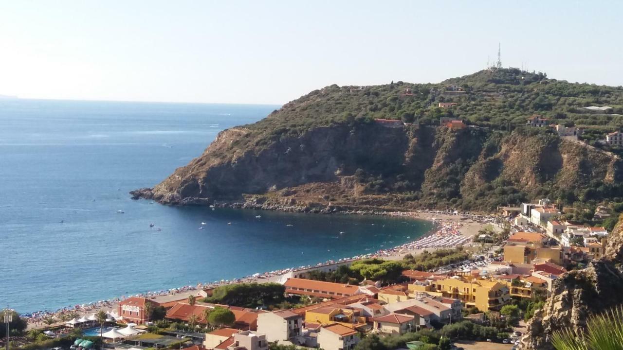 مبيت وإفطار ميلاتسو La Riviera المظهر الخارجي الصورة