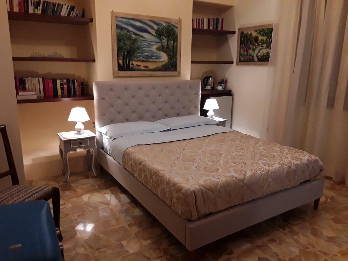 مبيت وإفطار ميلاتسو La Riviera المظهر الخارجي الصورة