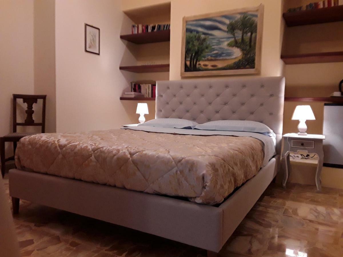 مبيت وإفطار ميلاتسو La Riviera المظهر الخارجي الصورة