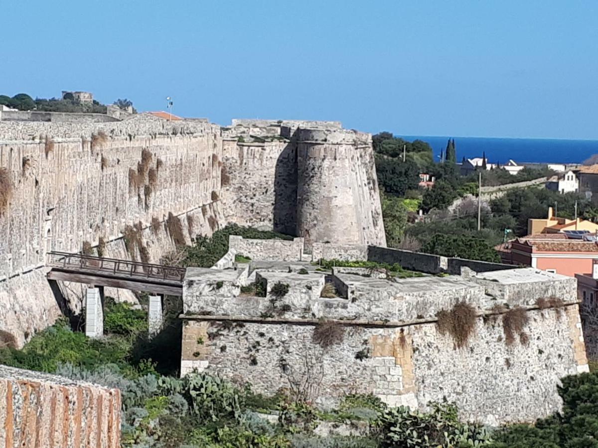 مبيت وإفطار ميلاتسو La Riviera المظهر الخارجي الصورة