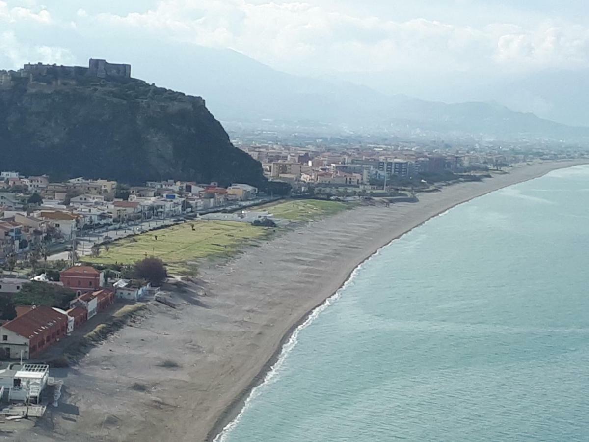 مبيت وإفطار ميلاتسو La Riviera المظهر الخارجي الصورة