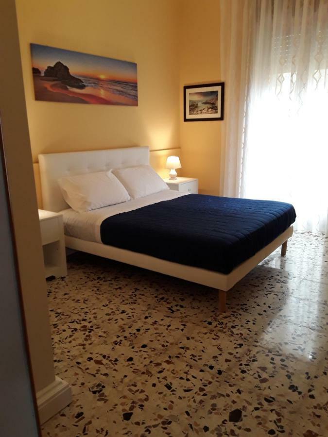 مبيت وإفطار ميلاتسو La Riviera المظهر الخارجي الصورة