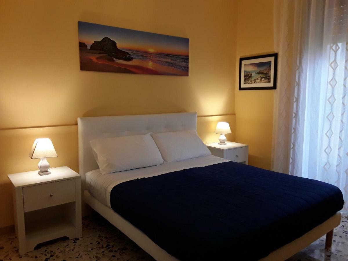مبيت وإفطار ميلاتسو La Riviera المظهر الخارجي الصورة