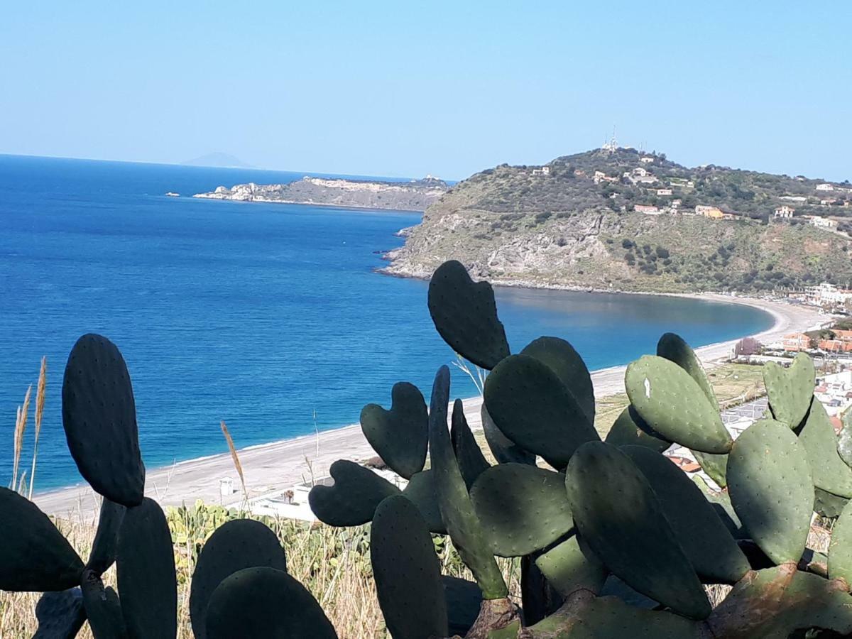 مبيت وإفطار ميلاتسو La Riviera المظهر الخارجي الصورة
